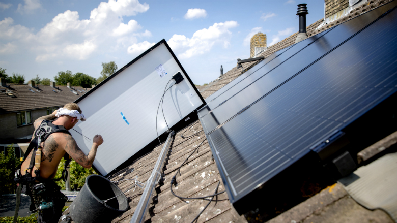 zonnepanelen-asbest-13122018.jpg zonnepanelen-asbest-13122018.jpg