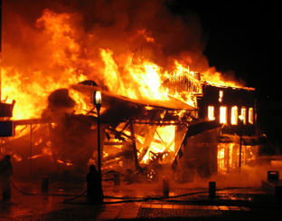 huis_brand_donker_vuur_312.jpg