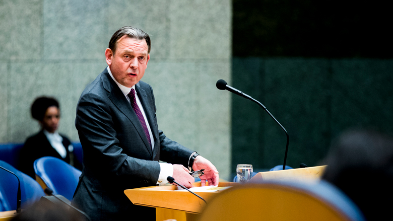 niet-neuzelen-over-een-enkele-scheur-780-anp.jpg niet-neuzelen-over-een-enkele-scheur-780-anp.jpg