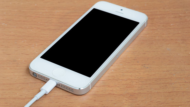 iphone-opladen-bolcom-171015.jpg iphone-opladen-bolcom-171015.jpg