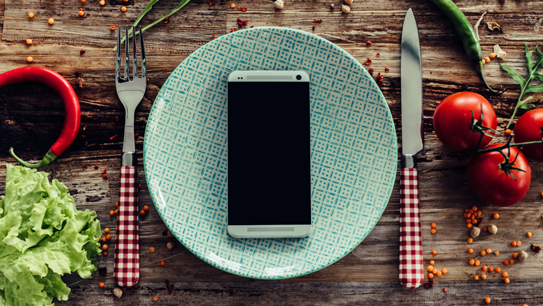 eten_bestellen_met_mobiel_123rf_780.jpg eten_bestellen_met_mobiel_123rf_780.jpg