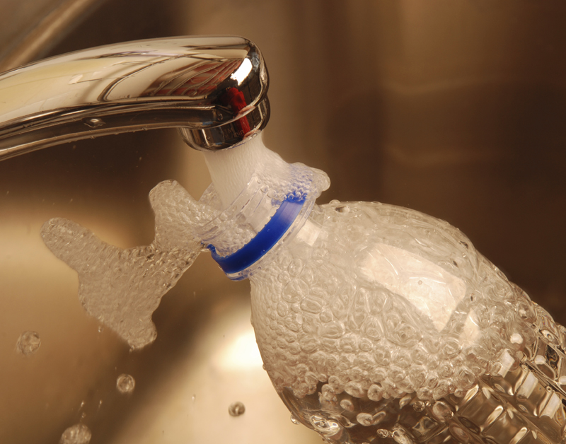water_kraan_flesje_vullen800.jpg