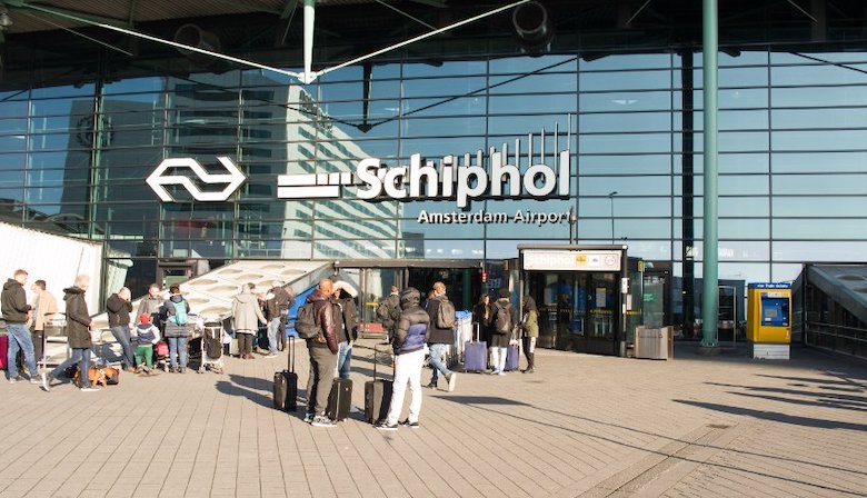 Schiphol-vliegveld148662150_s.jpg Schiphol-vliegveld148662150_s.jpg