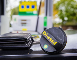 tanken_diesel_auto_312_anp.jpg tanken_diesel_auto_312_anp.jpg
