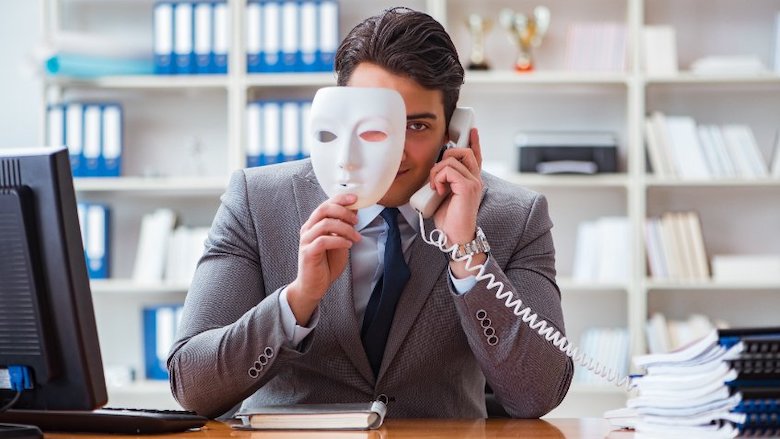 Fraudeur-telefoon80504710_s.jpg Fraudeur-telefoon80504710_s.jpg