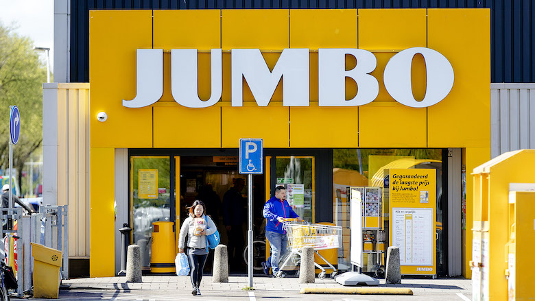 01:05 Jumbo.jpg 01:05 Jumbo.jpg