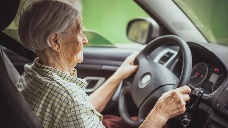 70plus-rijbewijs-afgenomen-780.jpg 70plus-rijbewijs-afgenomen-780.jpg