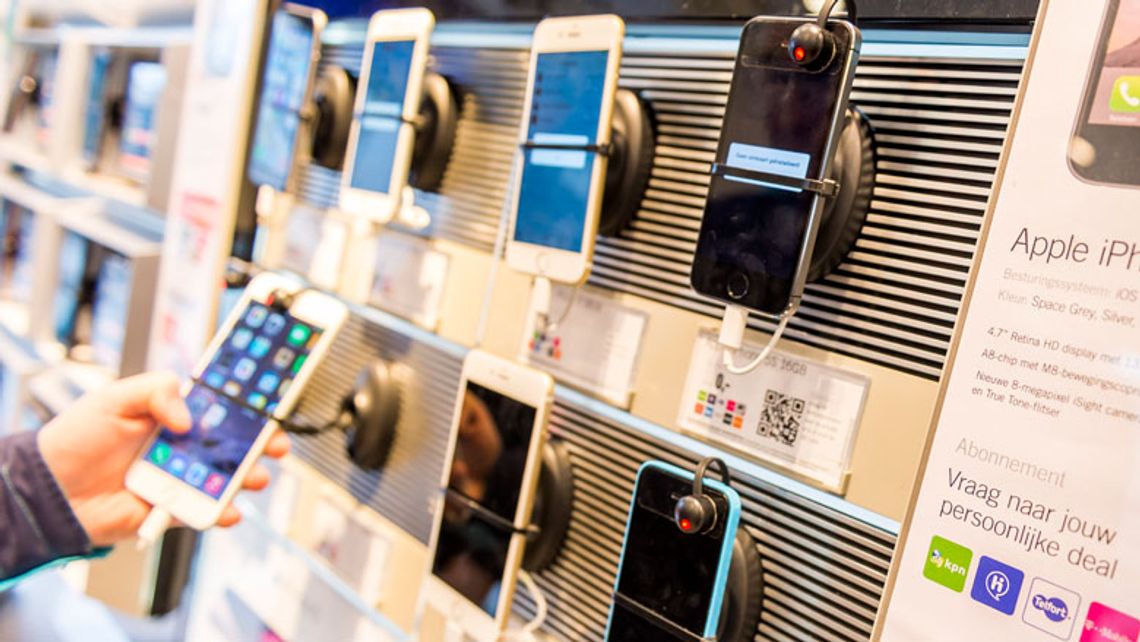 Inkomenstoets bij kopen mobiel op afbetaling Radar het consumentenprogramma van AVROTROS