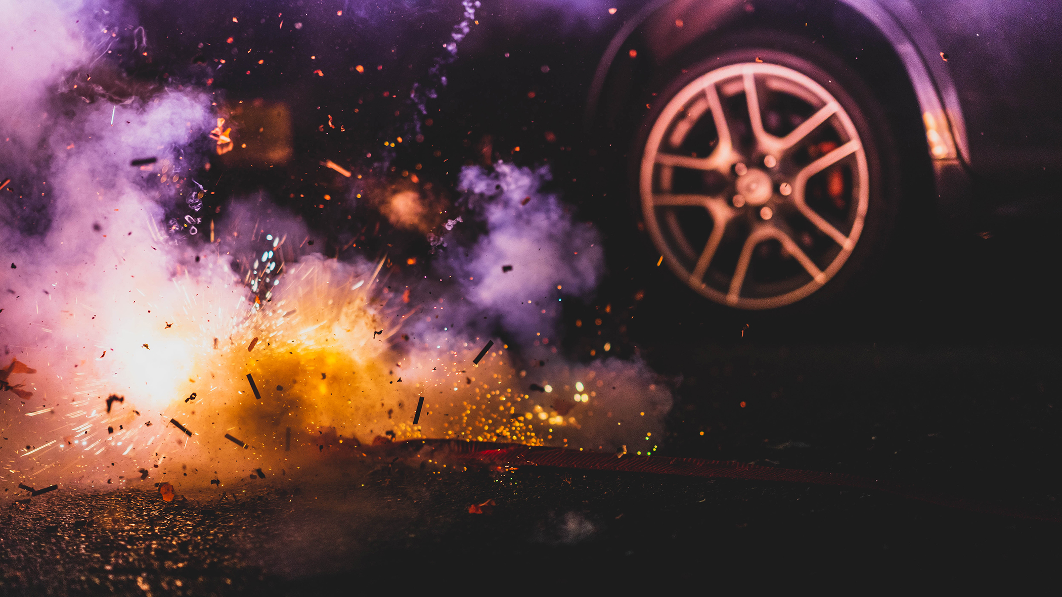 Vuurwerk Bij Auto Vuurwerk Bij Auto