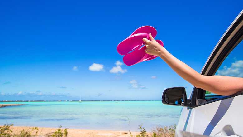 200720 autorijden slippers.jpg