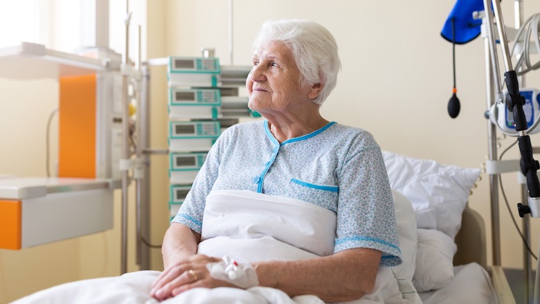 Vrouw in ziekenhuisbed-125587009_m.jpg