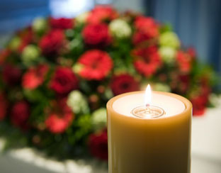 begrafenis_kaars_boeket312.jpg