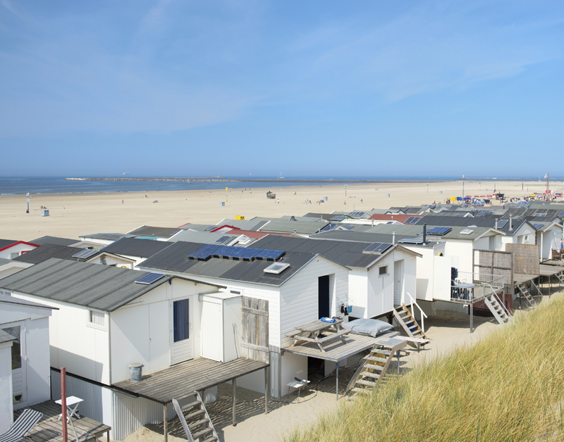 vakantiehuizen-strand-istock__c__ivonnew_800.jpg